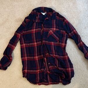 Beachlunchlounge Black and Red plaid Top